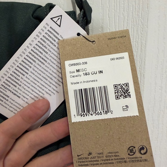 NWT Nike Dark Green Shoulder Bag - Picture 9 of 9